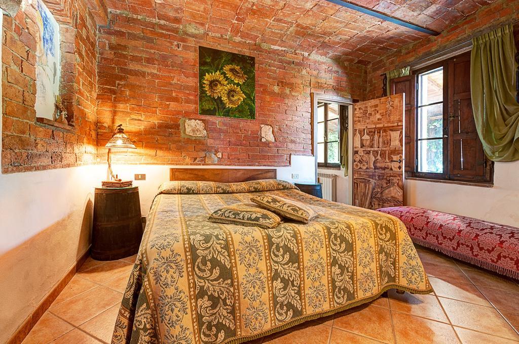 Appartamenti Alcantara E Damasco Abbadia di Montepulciano Rum bild