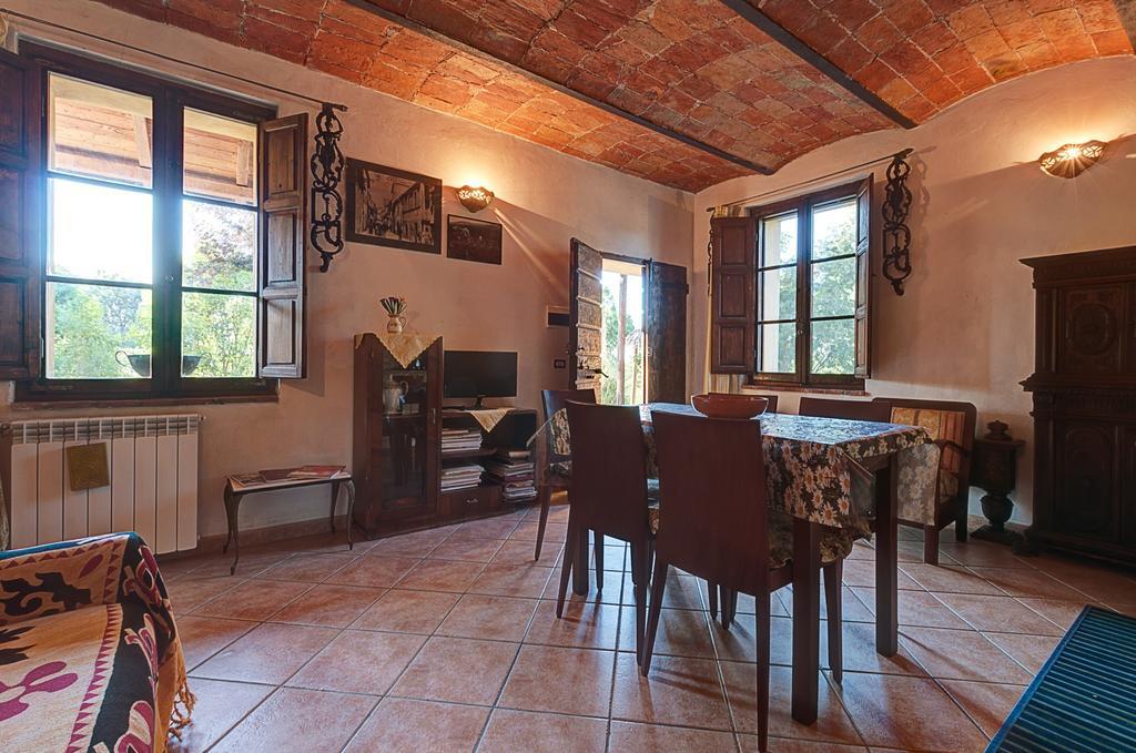 Appartamenti Alcantara E Damasco Abbadia di Montepulciano Rum bild
