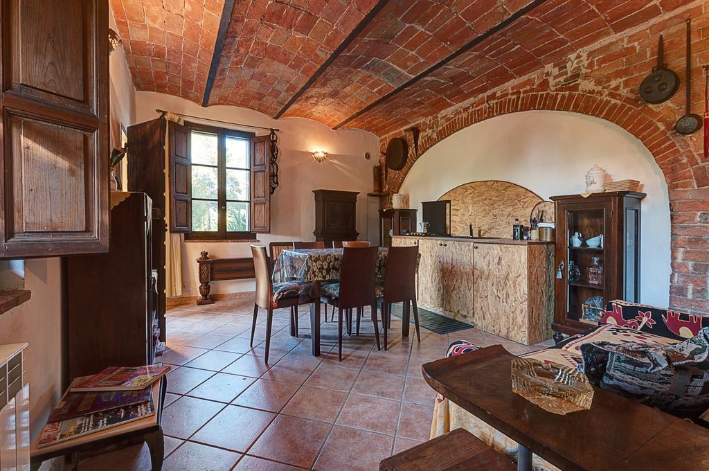 Appartamenti Alcantara E Damasco Abbadia di Montepulciano Rum bild