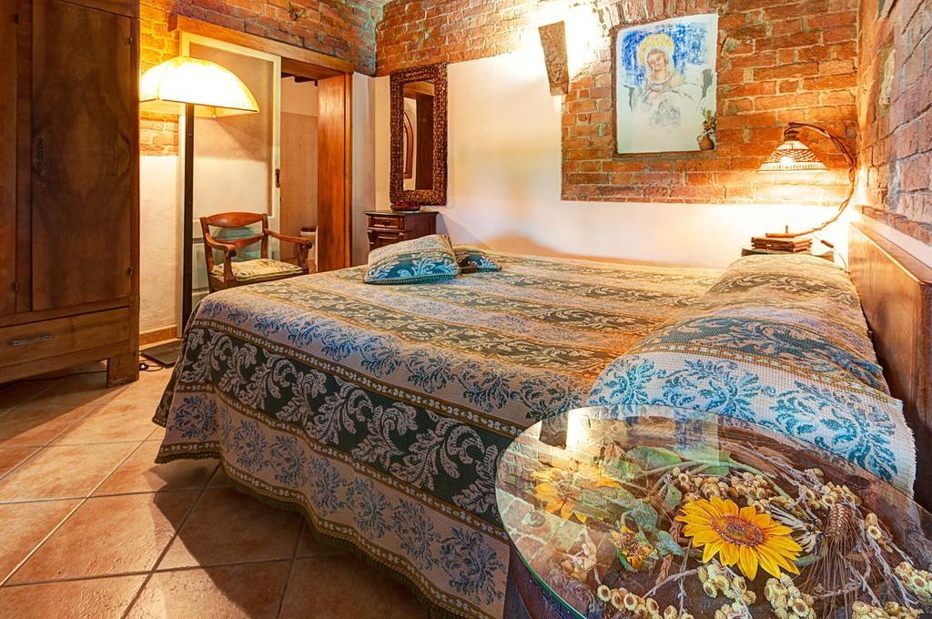 Appartamenti Alcantara E Damasco Abbadia di Montepulciano Rum bild